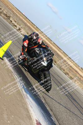 media/Nov-03-2024-TrackDaz (Sun) [[44580f4982]]/A Group/2pm (Grapevine)/